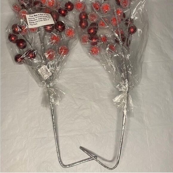 2 Sets of Red Seasonal Cherry decor - Picture 3 of 4